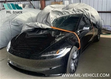 Zásadní redesign: Odhaleny špionážní záběry z nové Tesly Model 3
