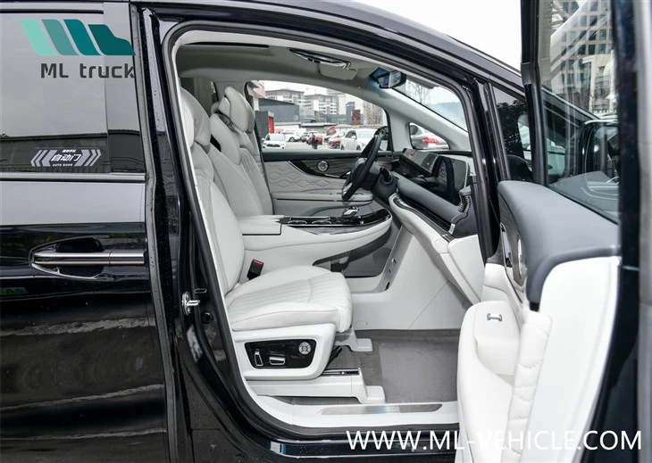 2024 DongFeng Forthing U-Tour V9 PHEV MPV