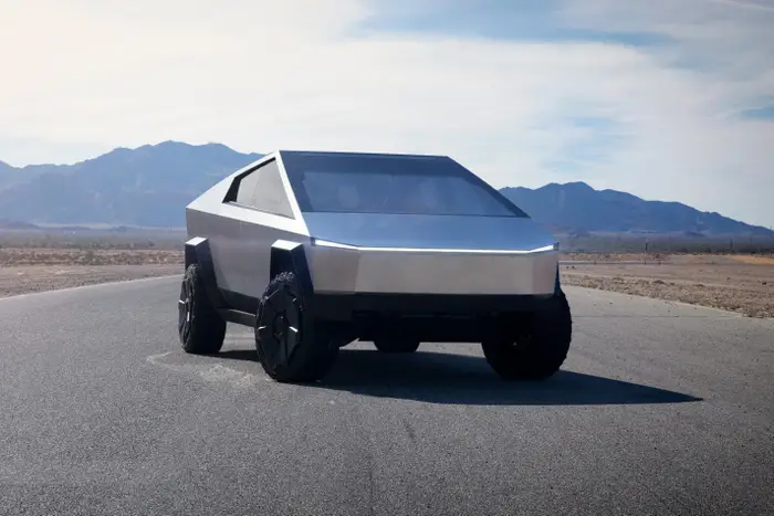 Tesla Cybertruck startuje v Kanadě
